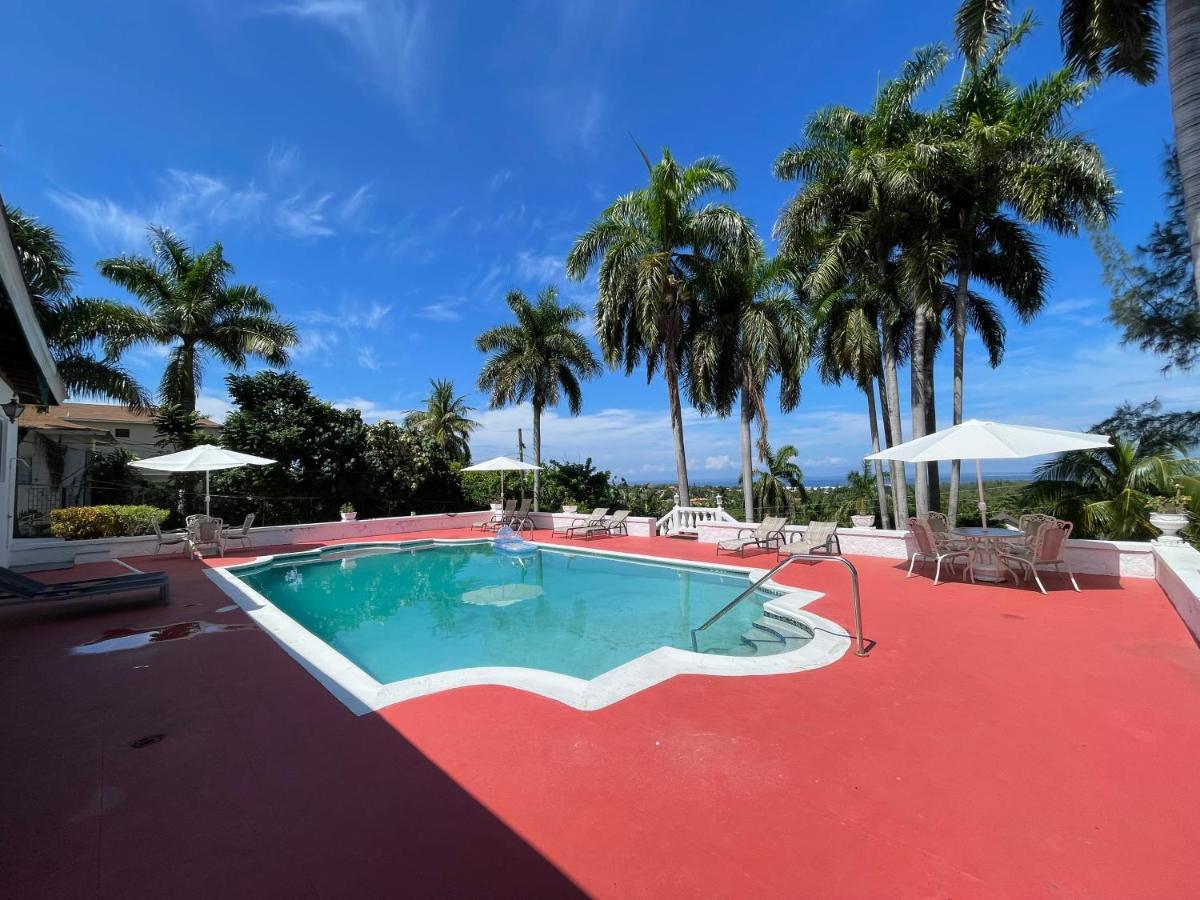 The Lodge @ Peaceful Palms Montego Bay Exterior photo